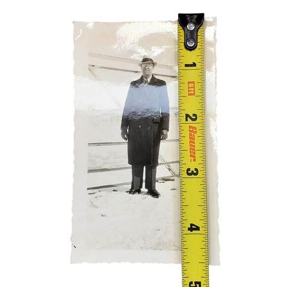 Vtg Man Posing on Snowy Ranch Original Monochrome Photography Found Snapshot - Picture 2 of 4